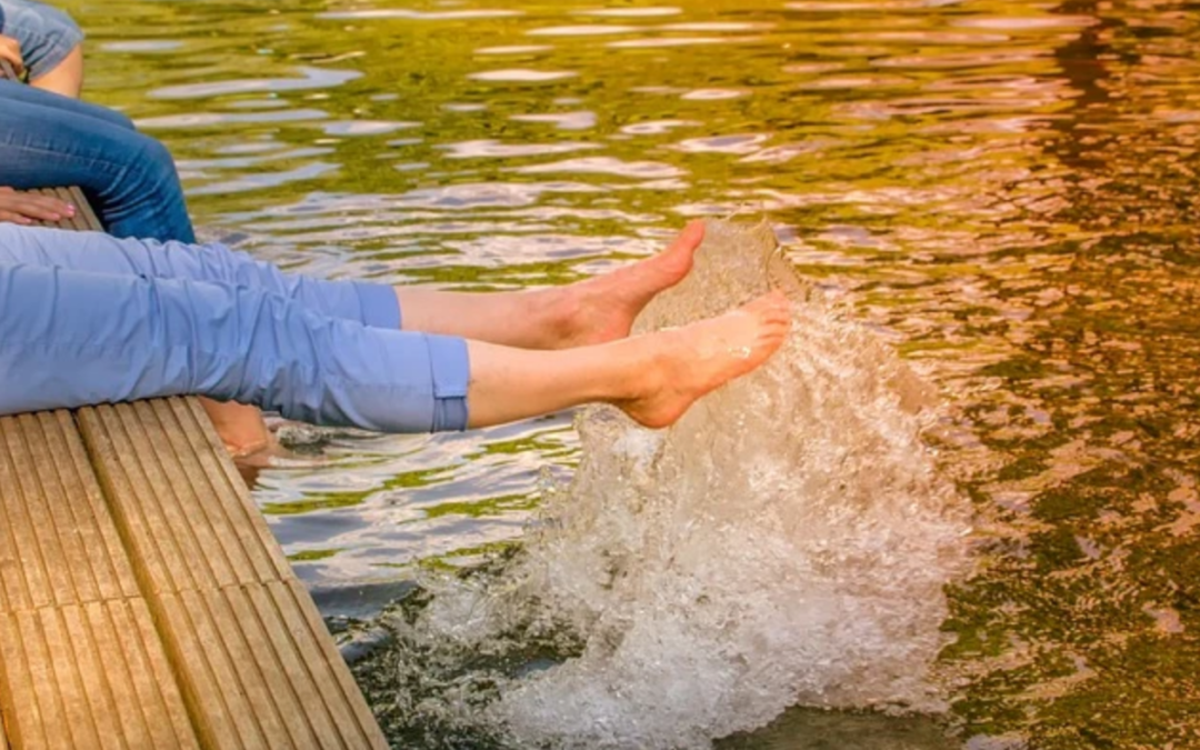 Pourquoi un bain de pied rafraîchit si bien?